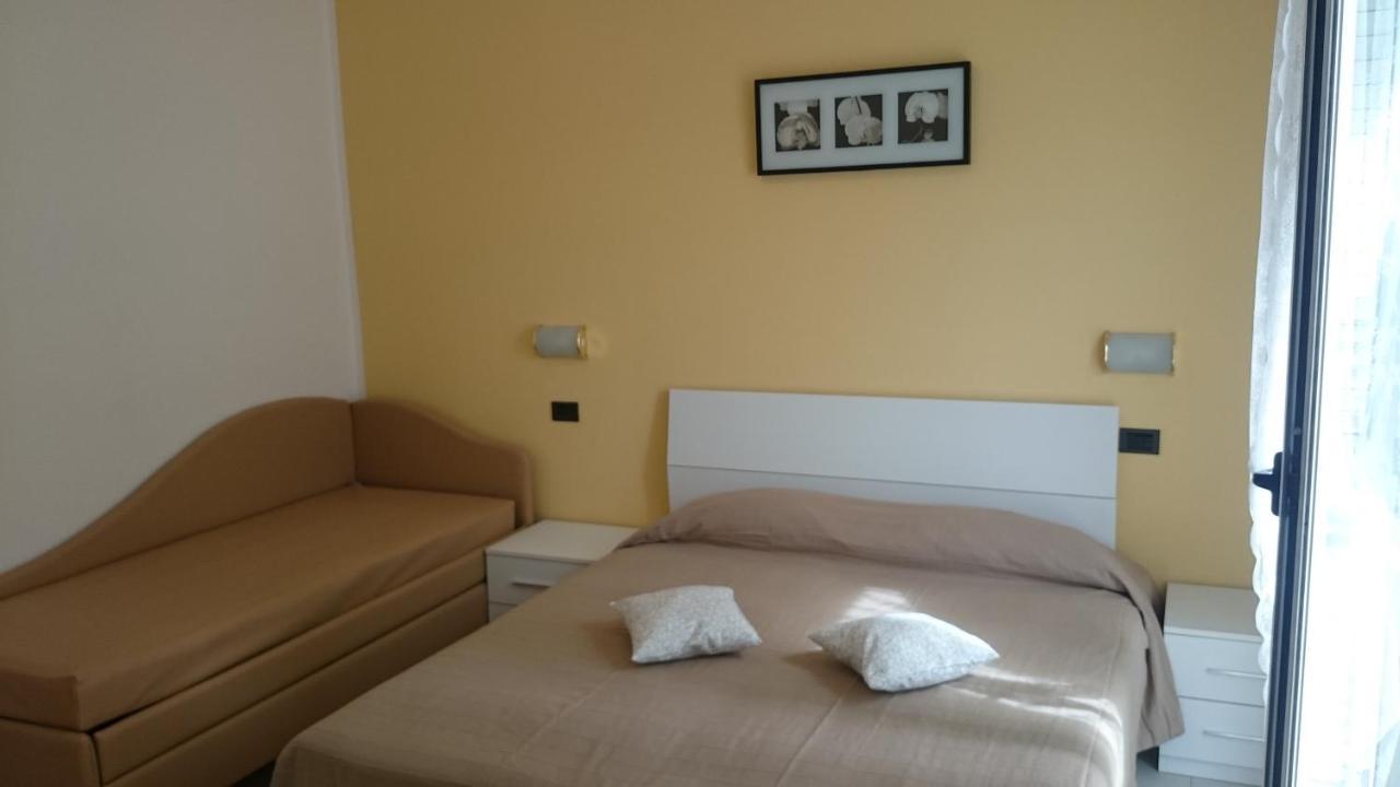 Residence Altea Річчоне Екстер'єр фото