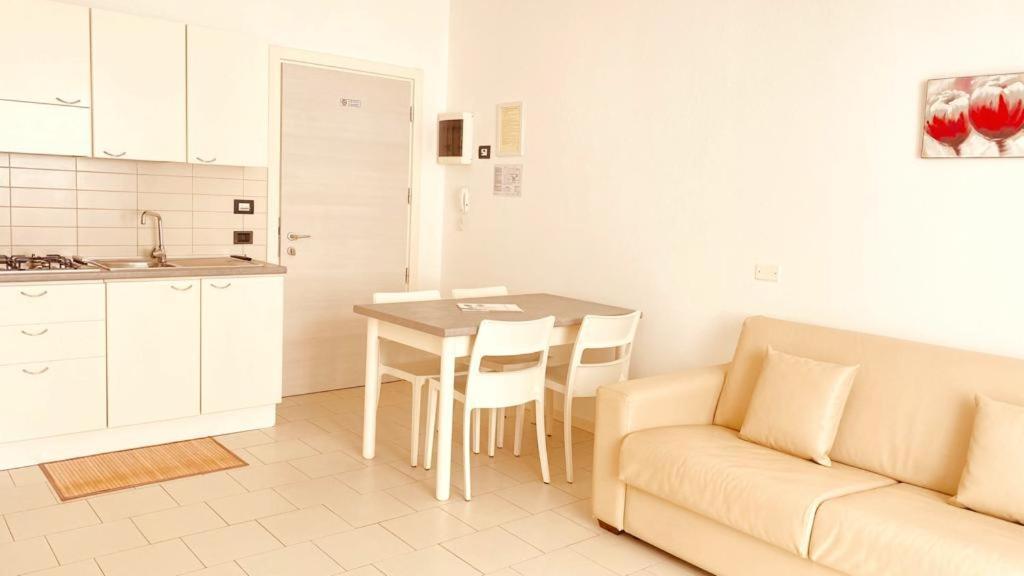 Residence Altea Річчоне Екстер'єр фото